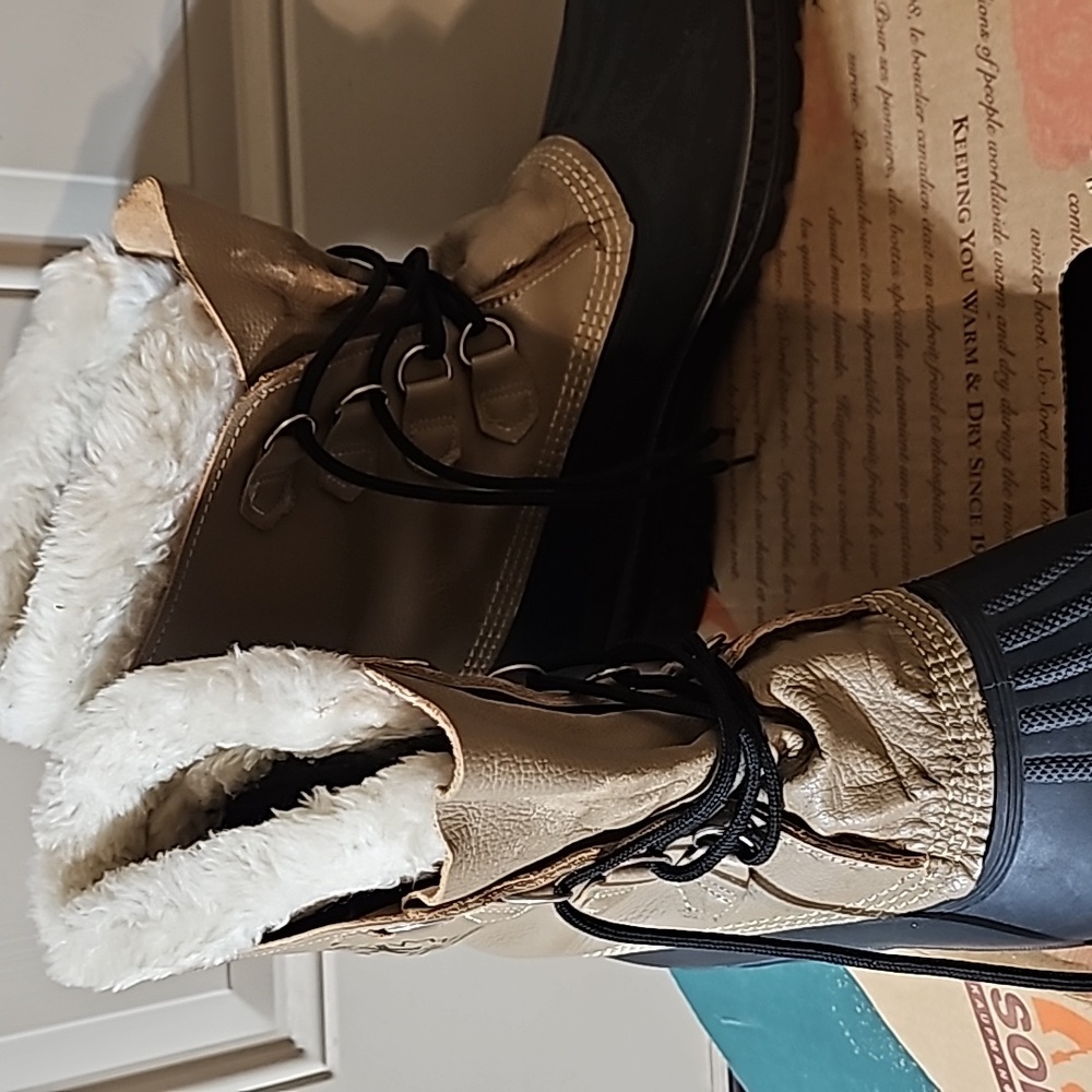 Mens Size 13 Sorel Badger Boots Beige & Black